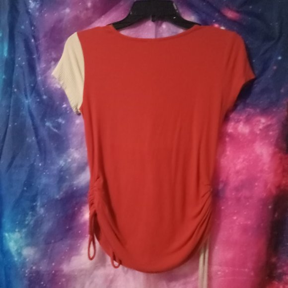 Color Block Tee - Picture 2 of 2